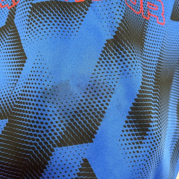 Under Armour Top - Picture 2 of 4